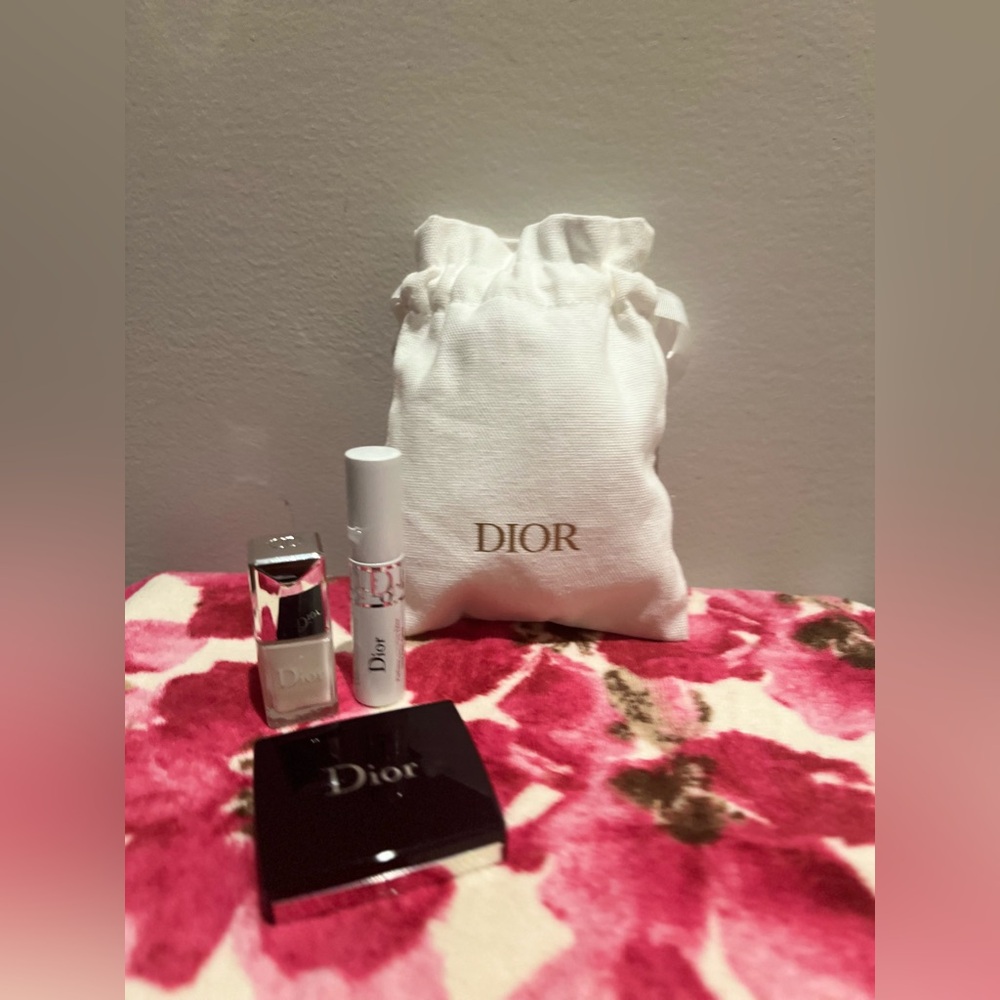 Dior makeup bundle with pouch, New - Picture 2 of 4